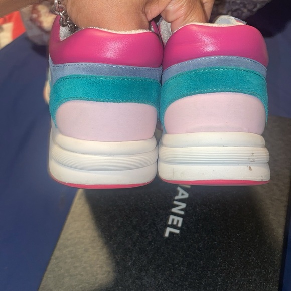 Chanel multicolored sneakers - Picture 4 of 10